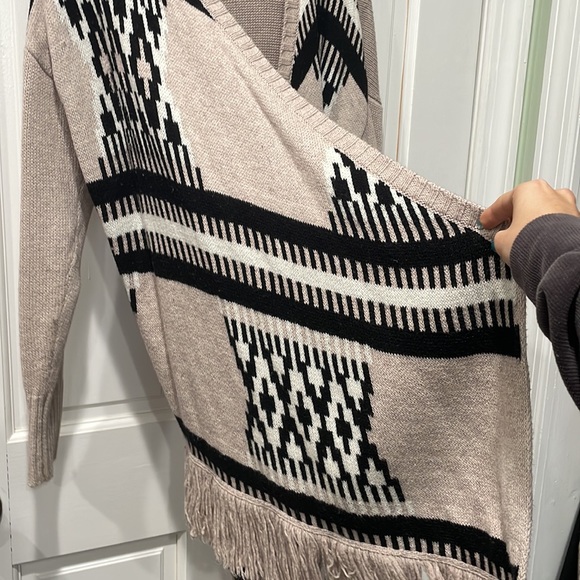 Aztec print cardigan - Picture 3 of 5